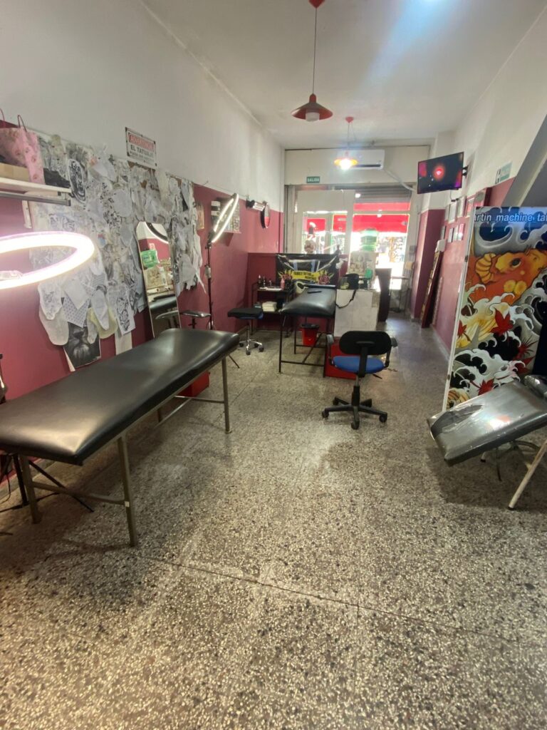 a8dee53e-e96f-40e1-b1eb-e25696f8b0be